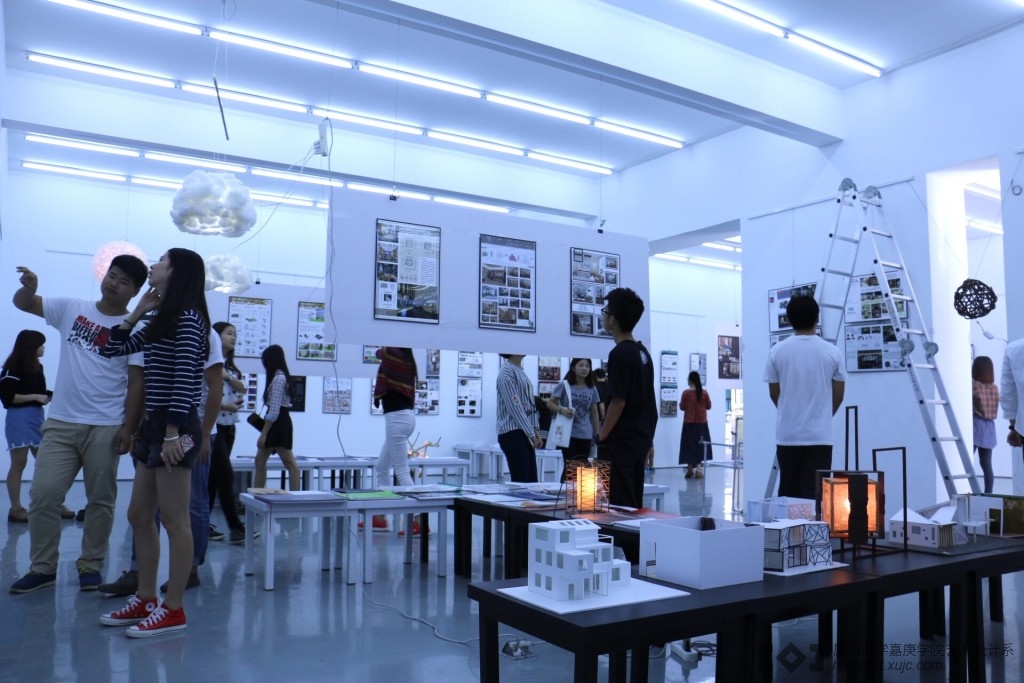 01F3E892DEA0086BDF27AC6E2A9C0806